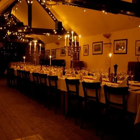 בית הארחה Mcmueller's Brauereigasthof Kofferen